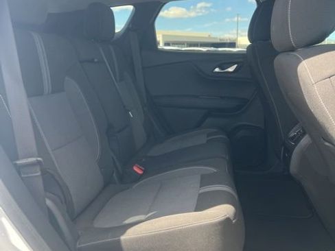 Used 2025 Chevrolet Blazer LT AWD/4WD image 30
