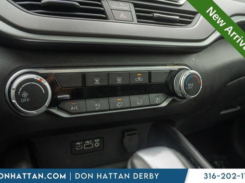 Used 2025 Nissan Altima 2.5 SR FWD image 9