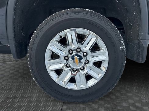 Used 2024 Chevrolet Silverado 2500 High Country w/ Technology Package image 14