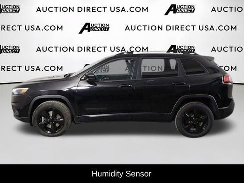 Used 2019 Jeep Cherokee Latitude Plus AWD/4WD image 11