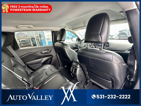 Used 2019 Jeep Cherokee Limited image 28