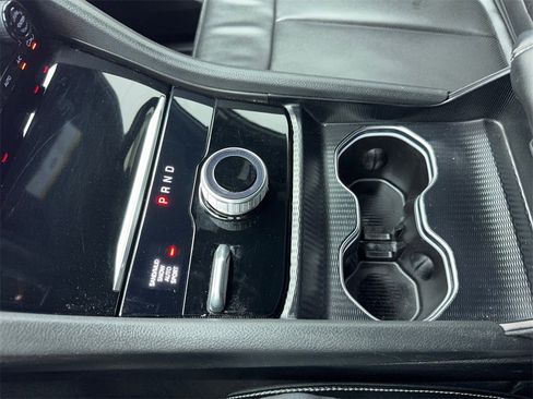 Used 2024 Jeep Grand Cherokee L Limited w/ Luxury Tech Group II image 40