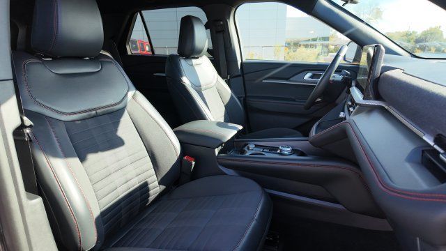 Used 2026 Ford Explorer ST-Line AWD/4WD image 18