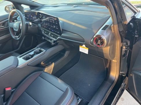 New 2026 Chevrolet Equinox EV RS image 39