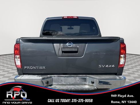 Used 2013 Nissan Frontier SV image 4