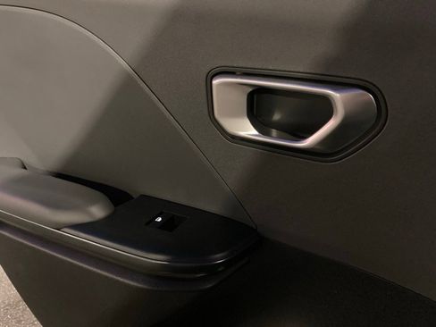 Used 2025 Kia K4 LXS image 11