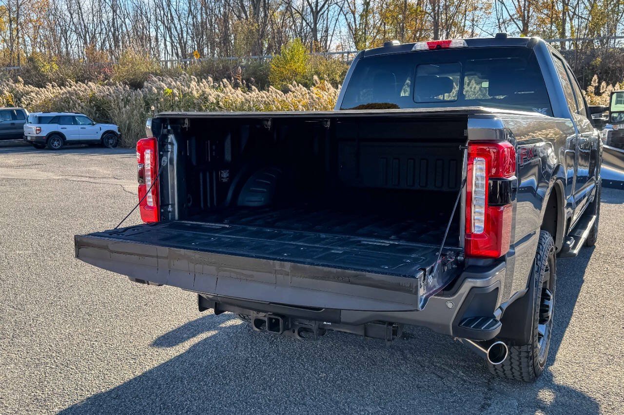 Used 2024 Ford F350 Lariat w/ Sport Appearance Package AWD/4WD image 23