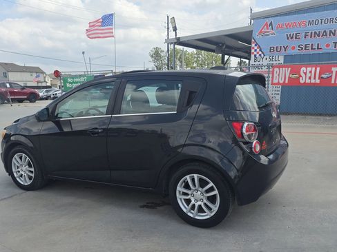 Used 2015 Chevrolet Sonic LT w/ Fun and Sun Package image 10