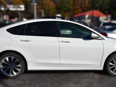 Used 2015 Chrysler 200 S w/ Navigation & Sound Group I image 6