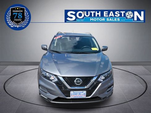 Used 2021 Nissan Rogue Sport SV image 3