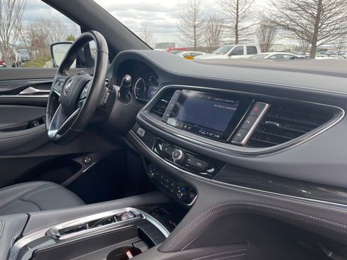 Used 2024 Buick Enclave Essence w/ Experience Buick Package image 31