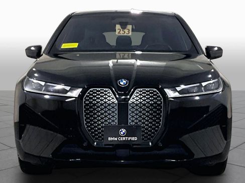 Used 2024 BMW iX xDrive50 w/ Sport Package AWD/4WD image 3