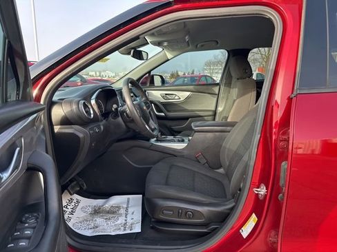 Used 2022 Chevrolet Blazer LT image 28
