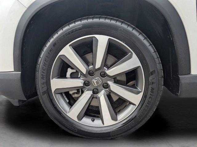 Certified 2024 Honda Pilot Touring image 9