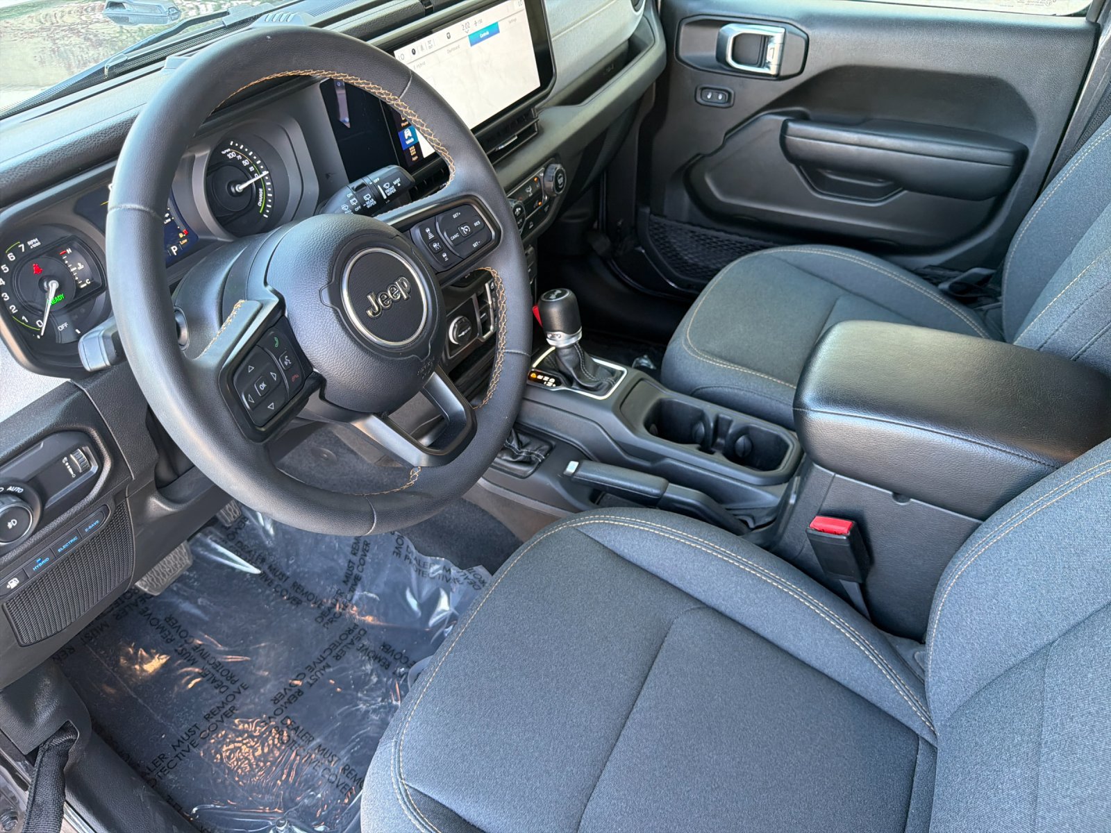 Used 2024 Jeep Wrangler Unlimited AWD/4WD image 10