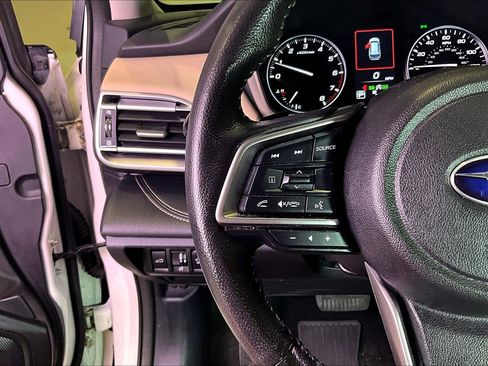 Used 2023 Subaru Outback Limited AWD/4WD image 12