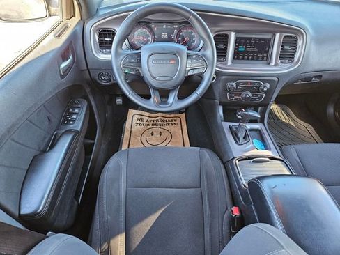 Used 2019 Dodge Charger SXT w/ Blacktop Package image 10