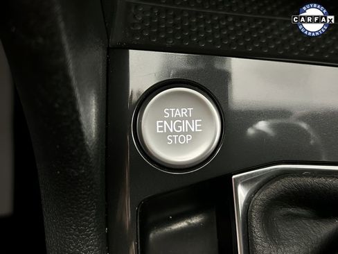 Used 2022 Volkswagen Tiguan SE image 15