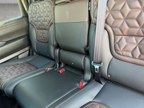 New 2026 Nissan Armada Platinum image 22