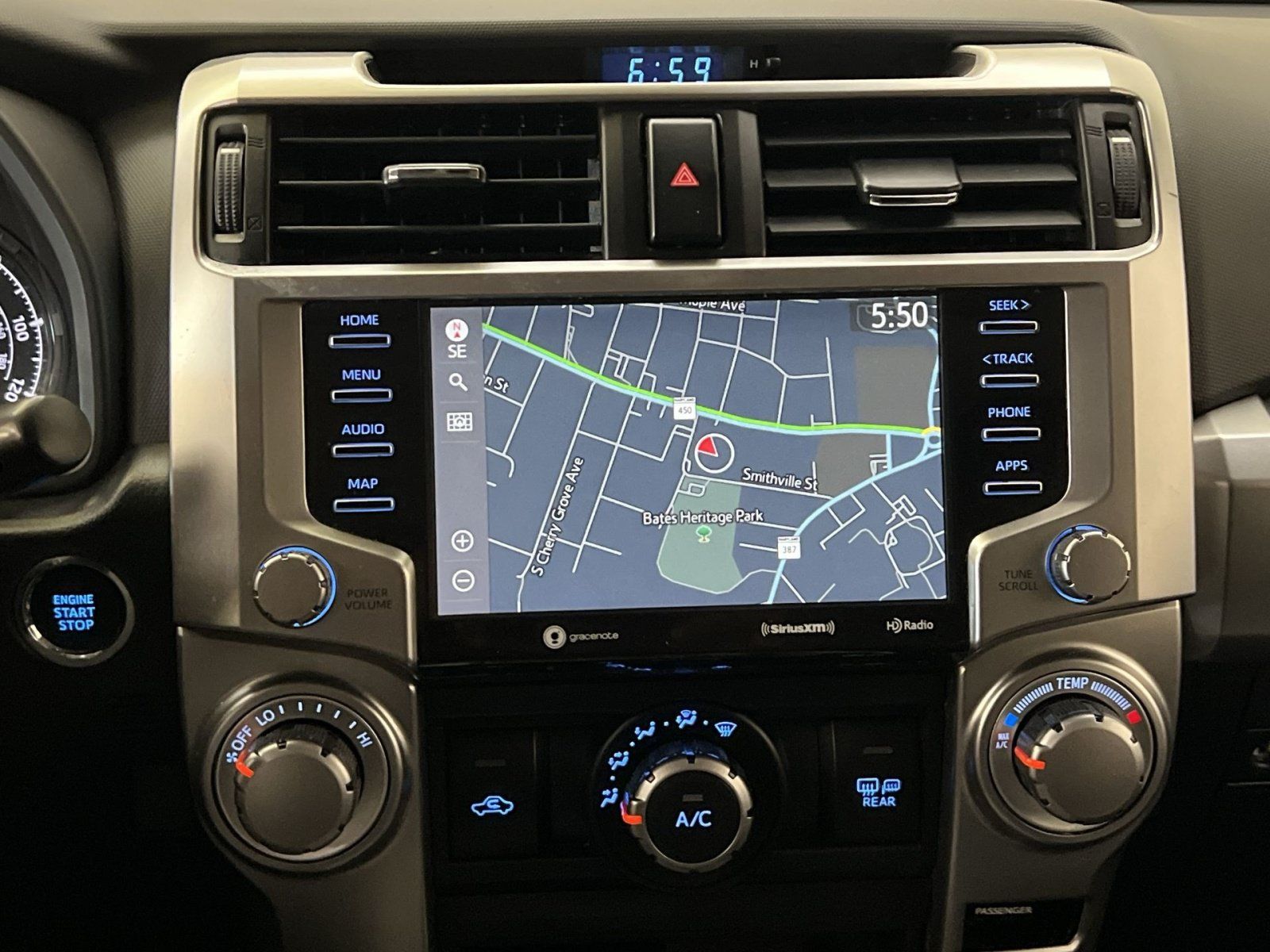 Used 2022 Toyota 4Runner SR5 Premium w/ Moonroof Package AWD/4WD image 19