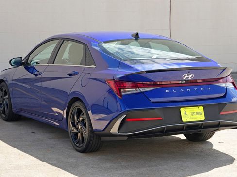 Used 2026 Hyundai Elantra SEL Sport Premium w/ Cargo Package FWD image 45
