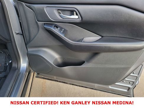 Certified 2025 Nissan Rogue SV image 51