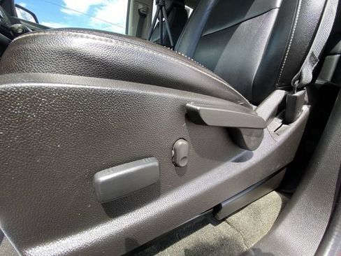 Used 2016 GMC Canyon SLT AWD/4WD image 12