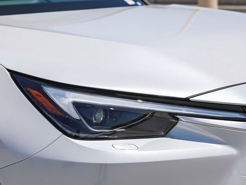 New 2026 Lexus TX 500h AWD image 8