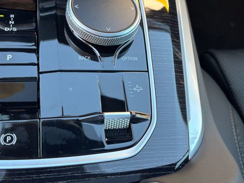 New 2026 BMW X5 xDrive50e image 32