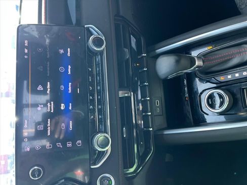 Used 2024 Chevrolet Colorado Z71 w/ Z71 Convenience Package 2 image 12