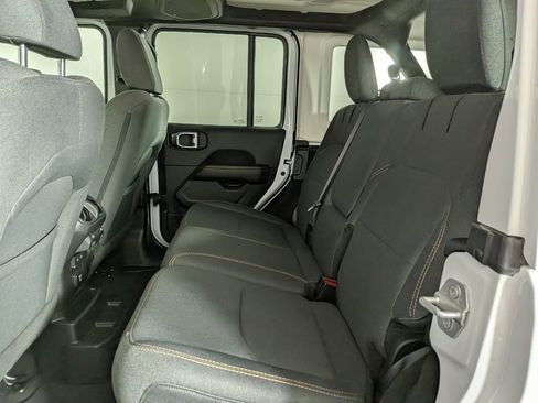 Certified 2025 Jeep Wrangler Unlimited Sahara image 29