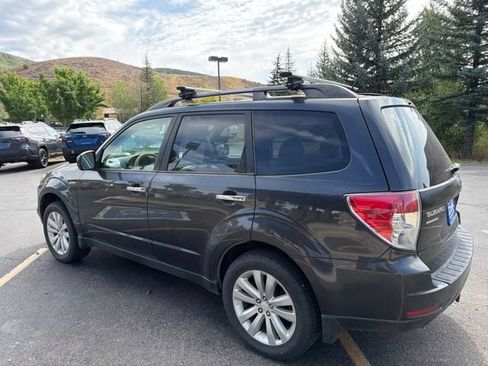 Used 2012 Subaru Forester 2.5X Premium AWD/4WD image 5