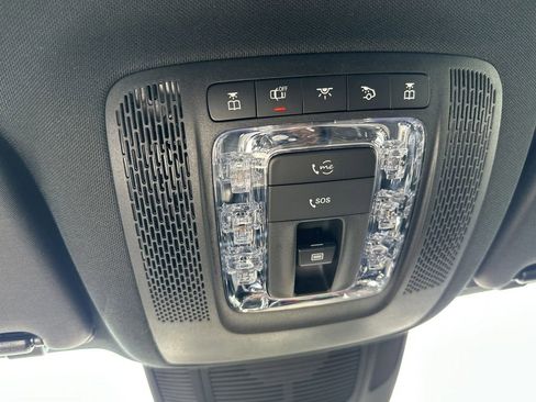 Certified 2023 Mercedes-Benz GLS 580 4MATIC image 35