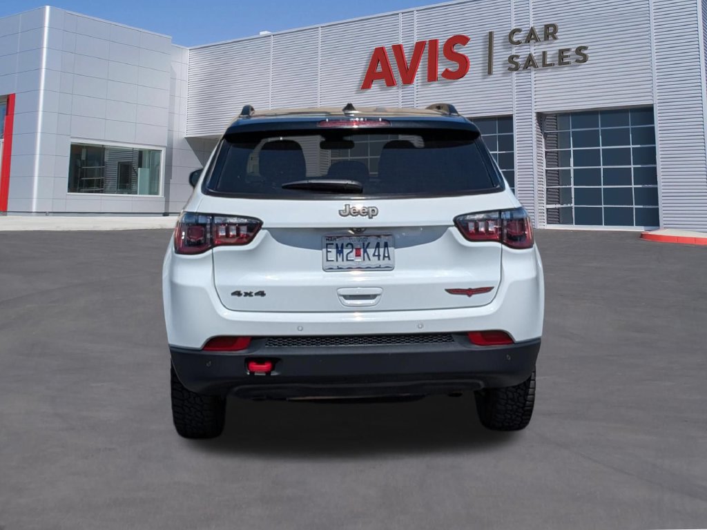 Used 2025 Jeep Compass Trailhawk AWD/4WD image 7