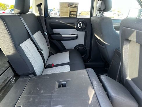 Used 2010 Dodge Nitro SXT image 25