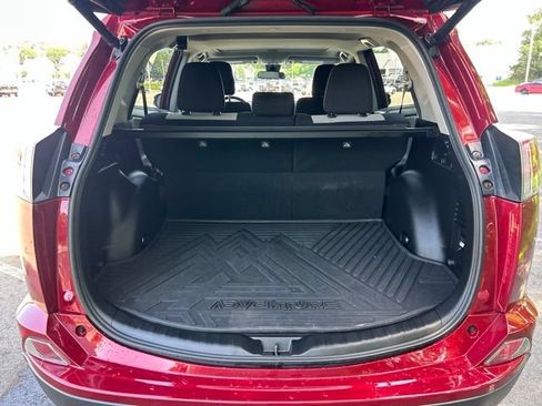 Used 2018 Toyota RAV4 Adventure AWD/4WD image 27