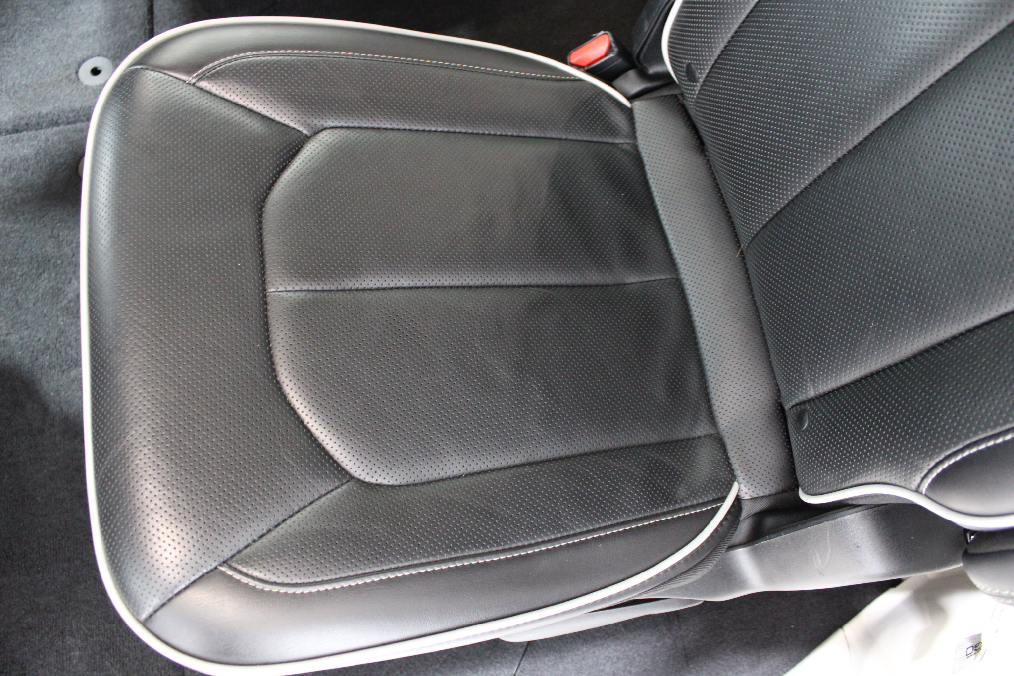 Used 2023 Chrysler Pacifica Limited FWD image 17