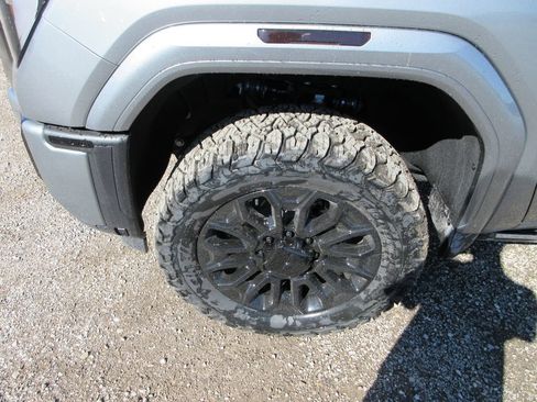 New 2026 GMC Sierra 3500 Denali Ultimate AWD/4WD image 14