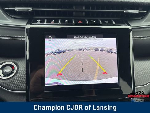 Used 2023 Jeep Grand Cherokee L Laredo image 34