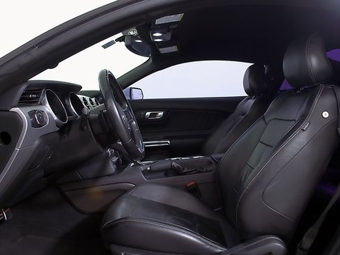 Used 2019 Ford Mustang Premium RWD image 14