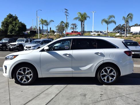 Used 2019 Kia Sorento SX image 2