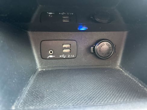 Used 2019 Subaru Forester Limited image 35