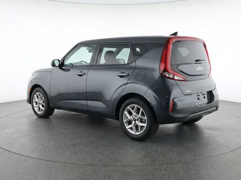 Used 2025 Kia Soul LX w/ LX Technology Package image 6