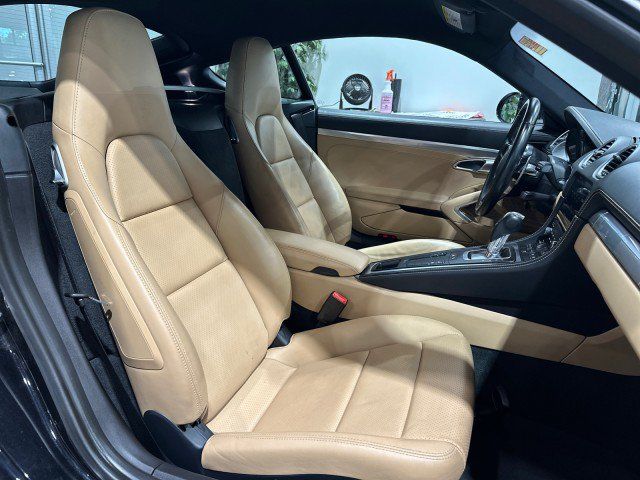Used 2018 Porsche 718 Cayman S RWD image 7