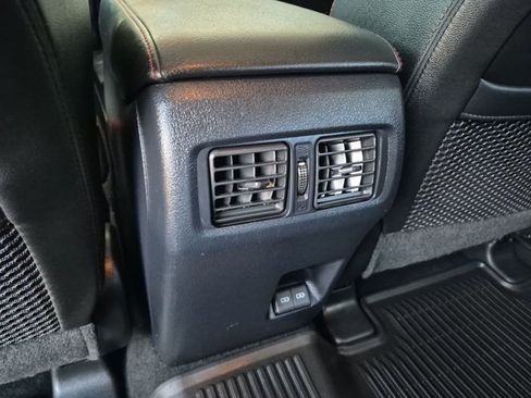 Used 2024 Toyota 4Runner TRD Off-Road Premium w/ Moonroof Package AWD/4WD image 23