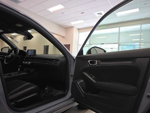 Used 2024 Honda Civic Sport image 28