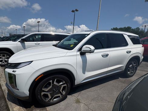 Used 2023 Hyundai Palisade Limited AWD/4WD image 4