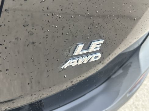 Used 2013 Toyota RAV4 LE image 11