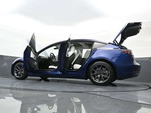 Used 2021 Tesla Model 3 Long Range image 41