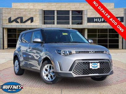 New 2025 Kia Soul LX
